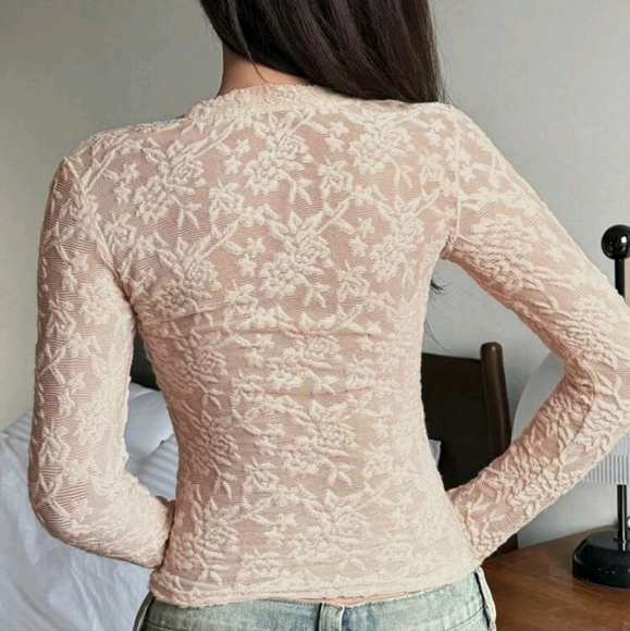 Textured Jacquard Semi-Sheer Slim Fit Pajama Top - Picture 2 of 4